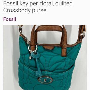 Fossil key per, floral, quilted Crossbody purse